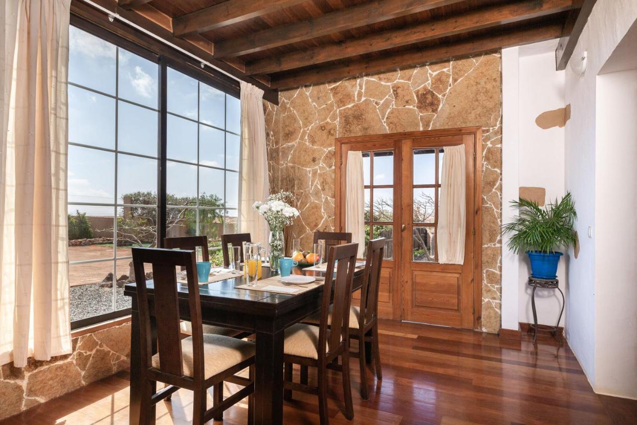 Casa Laura Villa La Ampuyenta Екстериор снимка