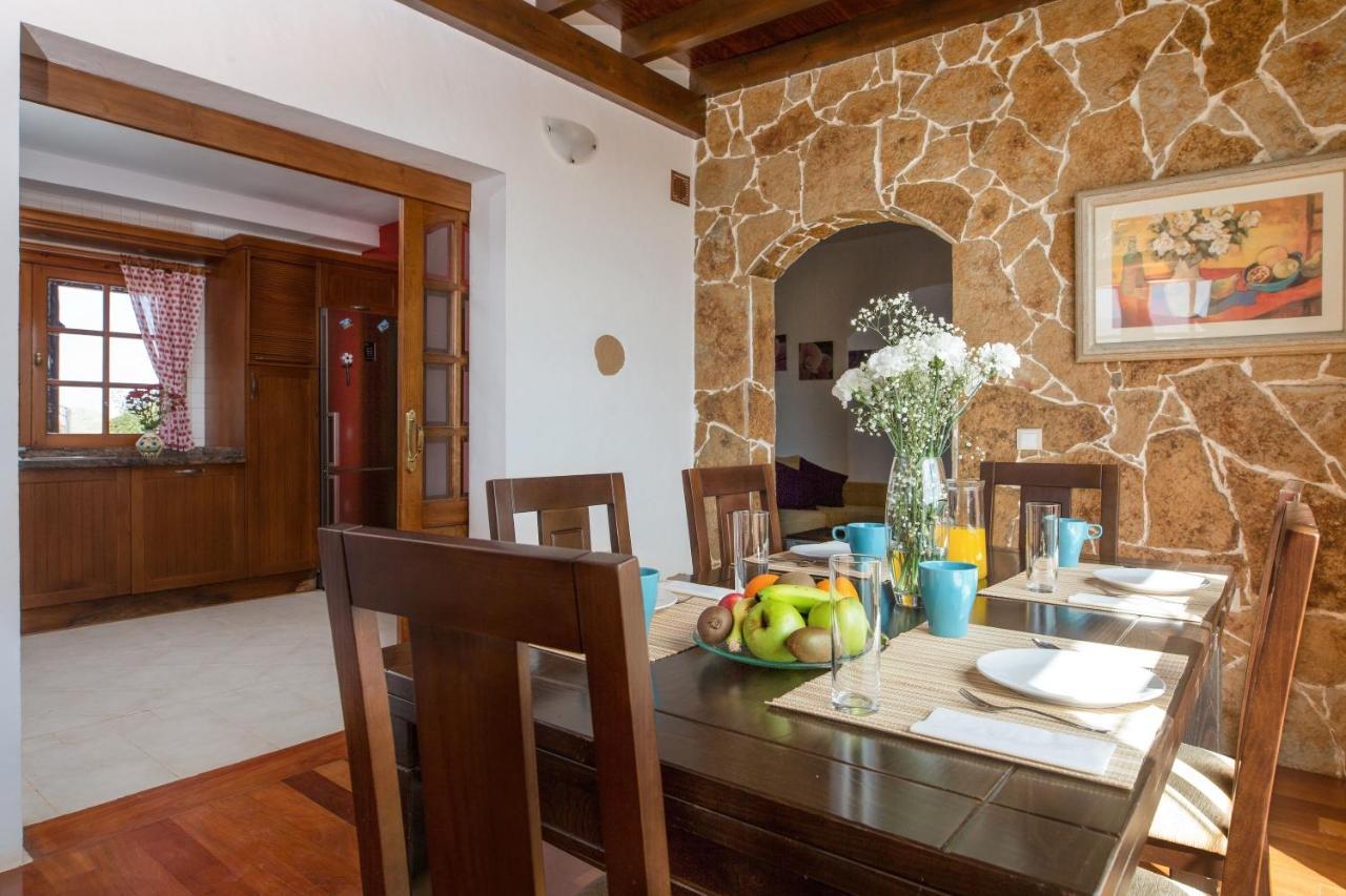 Casa Laura Villa La Ampuyenta Екстериор снимка